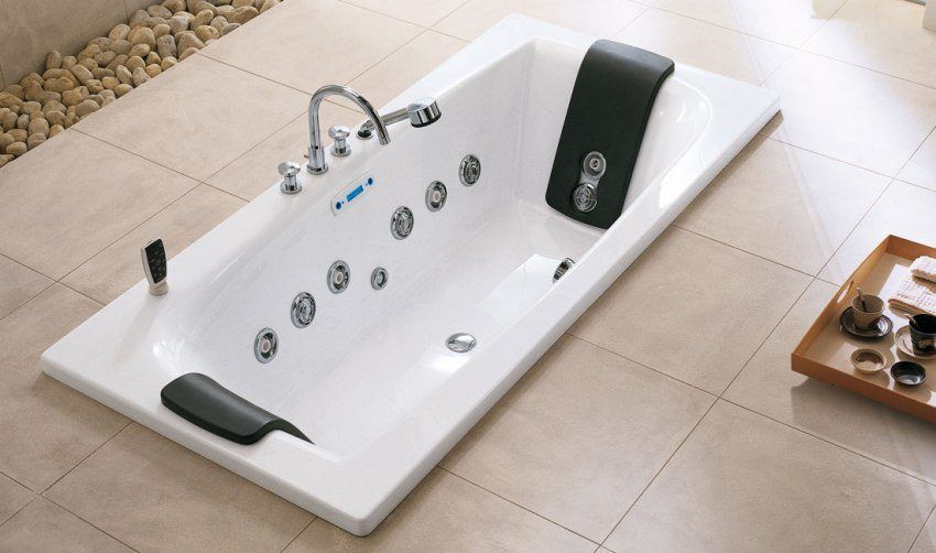 Acrylic baths. Pros and cons of acrylic products