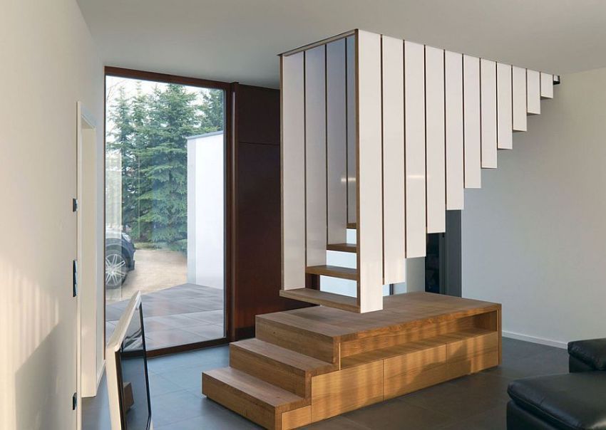Wooden stairs in a private house: projects, photos