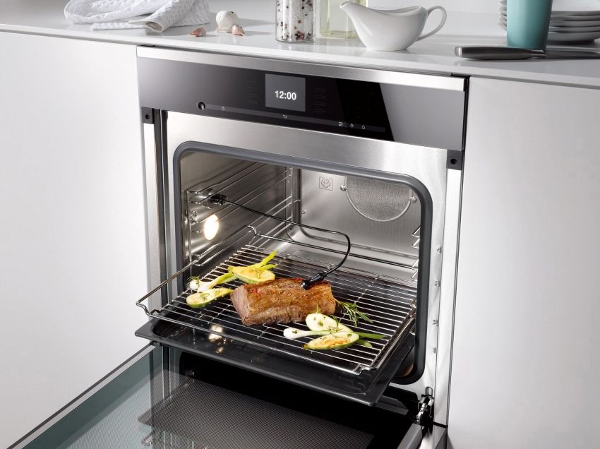 Built-in electric oven: tips on choosing