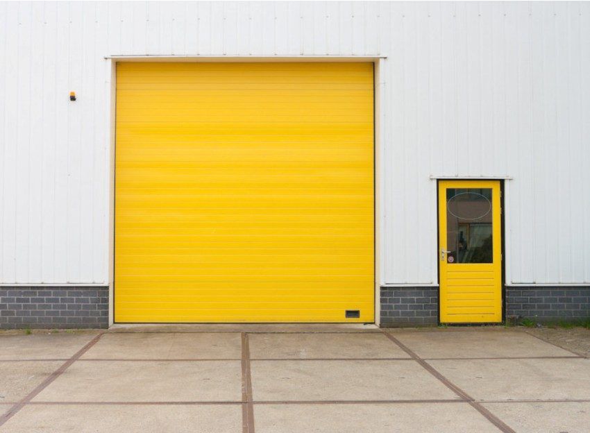 Garage doors roller shutters: dimensions, prices, design and installation features