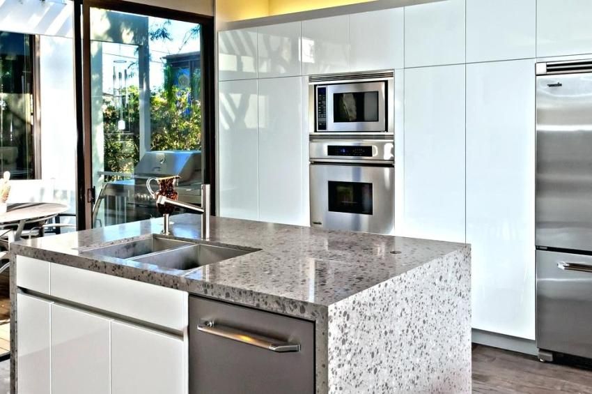 Artificial stone for countertops as an alternative to the natural counterpart