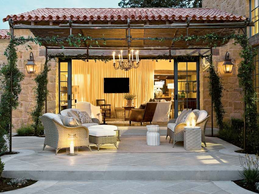 Canopies in the courtyard of a private house: photos of light and elegant designs