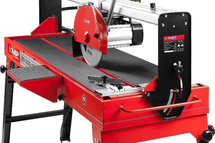 Water cooled electric tile cutter: tips for choosing