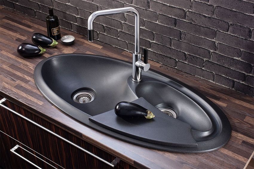 Sink for kitchen: varieties, model selection and installation options