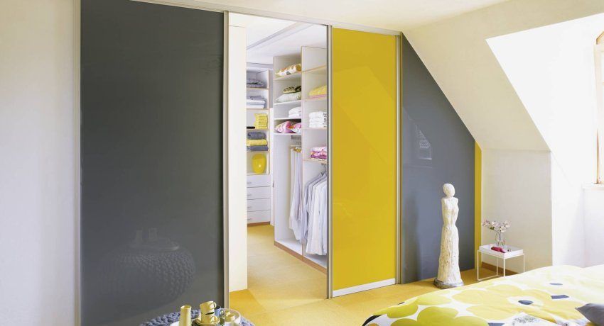 Sliding doors for a dressing room: an overview of comfortable and stylish designs