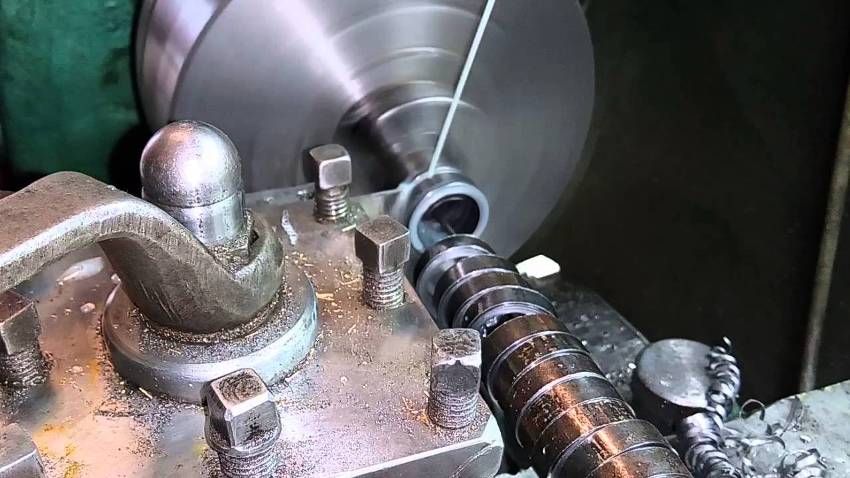 Metal cutting tools for lathe: detailed tool characteristics