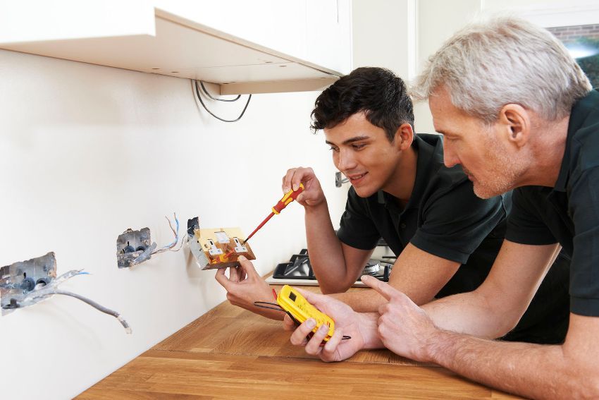 Socket: how to connect electrical fittings without the help of a specialist