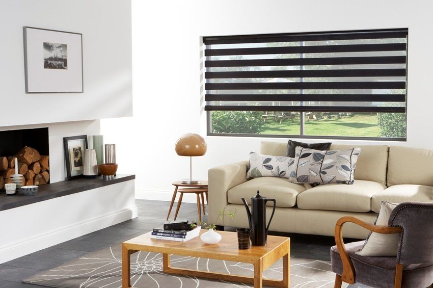Roller blinds on plastic windows. Photos and installation options