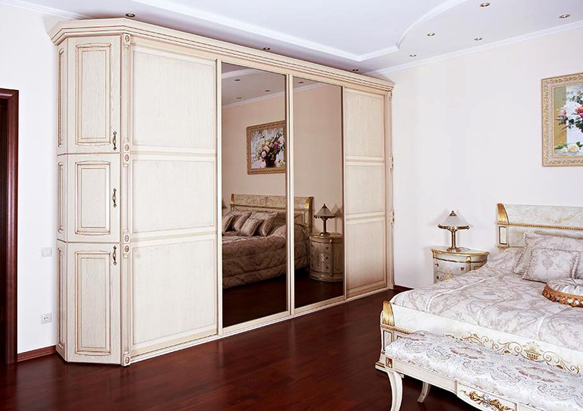 Wardrobe in the bedroom: a photo of various variations of the design