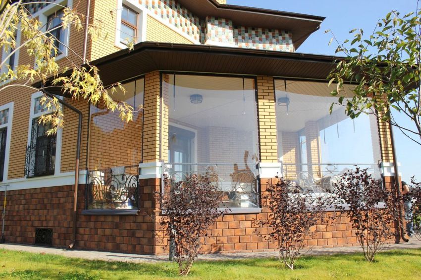 Street curtains for arbors and verandahs: beautiful protection against insects and the sun