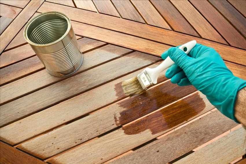 Wood preservative for indoor and outdoor use: how to choose the best composition