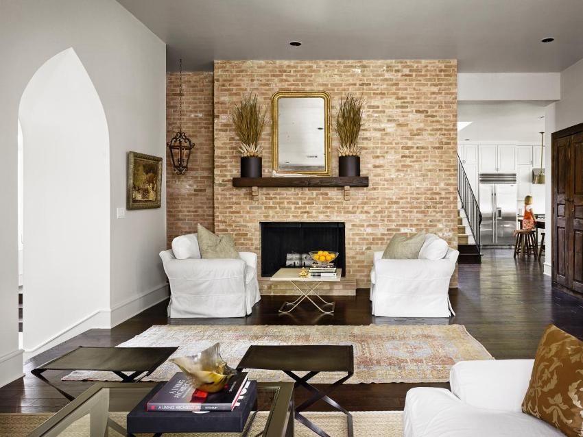 Decorative brick for interior decoration and its properties
