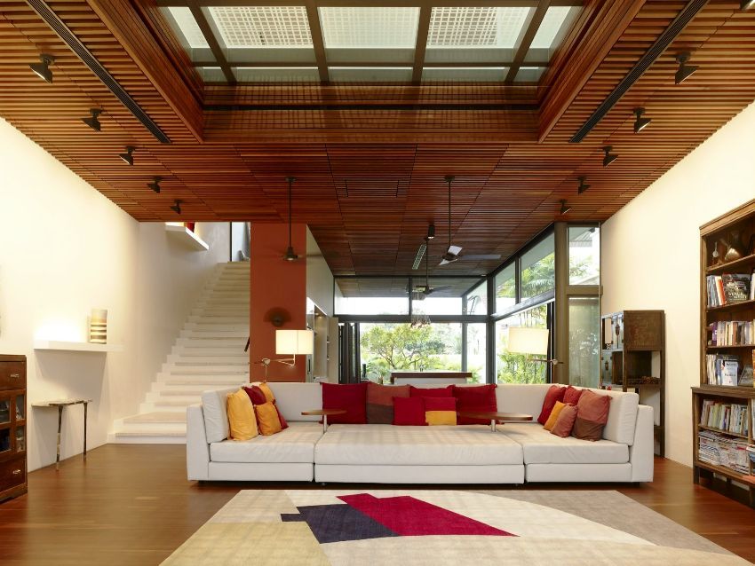 Wooden ceiling in the house: the choice of quality plating and technology arrangement