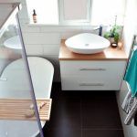 Bathroom tile: design, photo and recommendations for choice