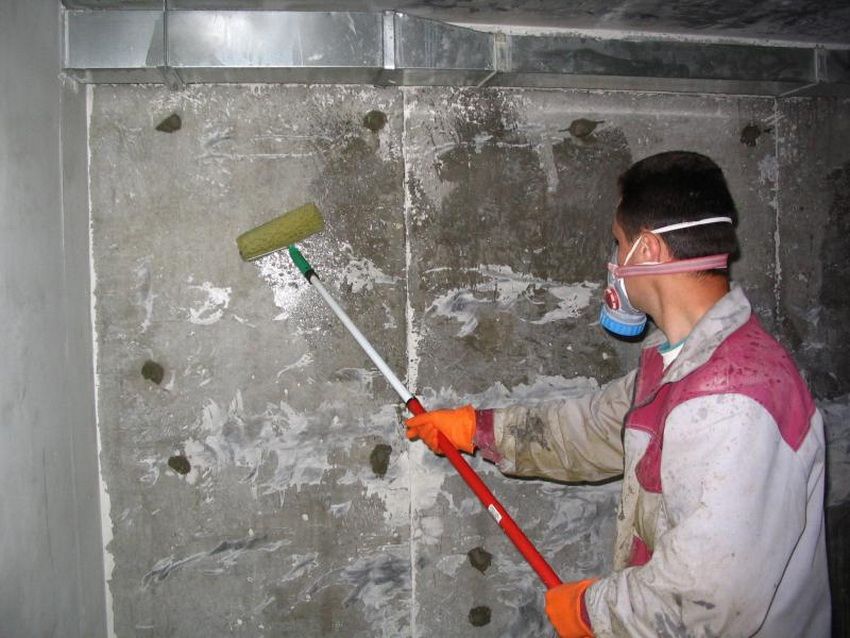 Waterproofing the basement from the inside from groundwater: methods to protect the building from moisture