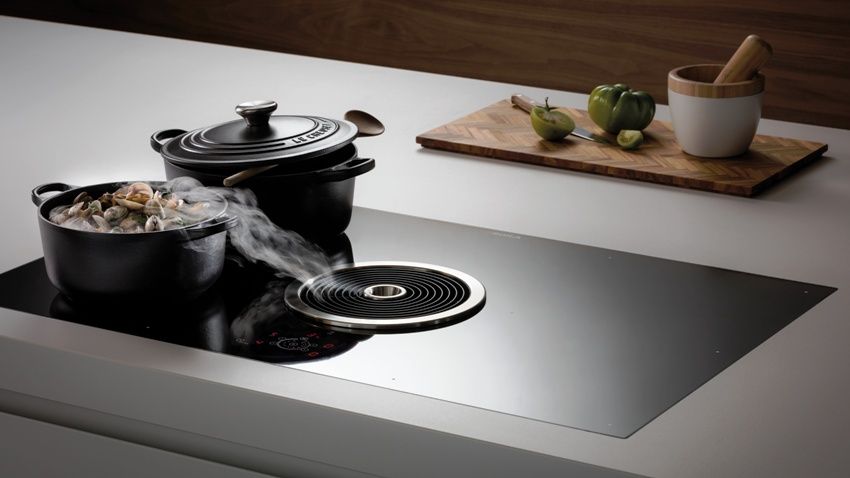 Induction hob: functional device for modern kitchens