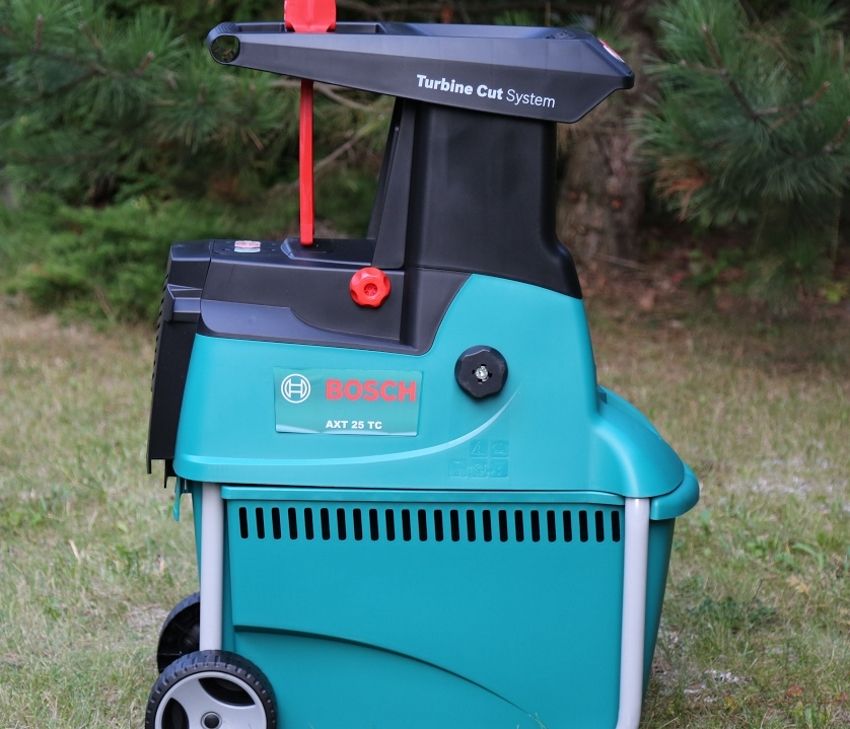 Electric garden shredder branches and grass: an overview of popular models