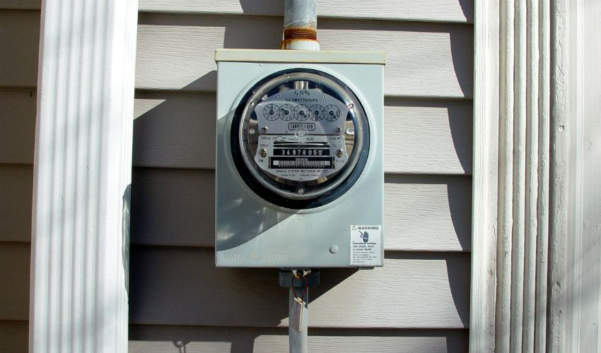 Electric meter that transmits readings: characteristic of accounting equipment