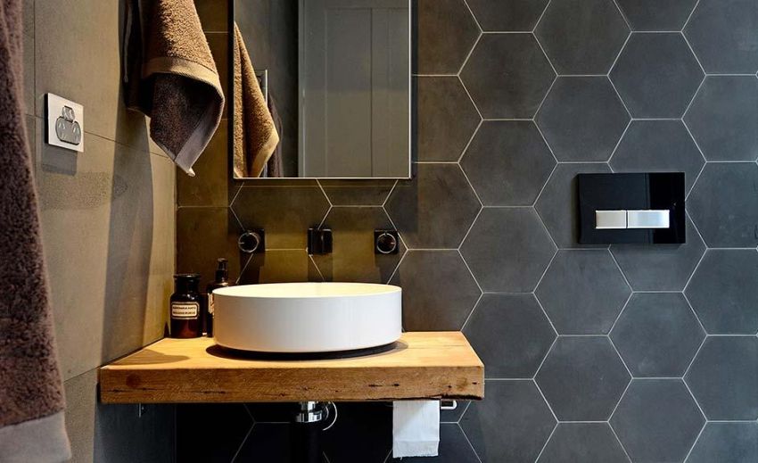 How to put a tile in the bathroom: all the stages and subtleties facing the surfaces