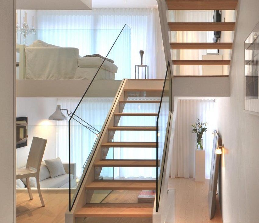 How to calculate the stairs to the second floor: the main parameters of the calculation. Features of complex structures