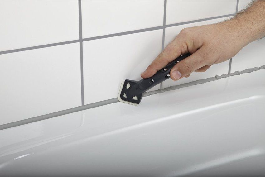 How to do grout tile in the bathroom with their own hands