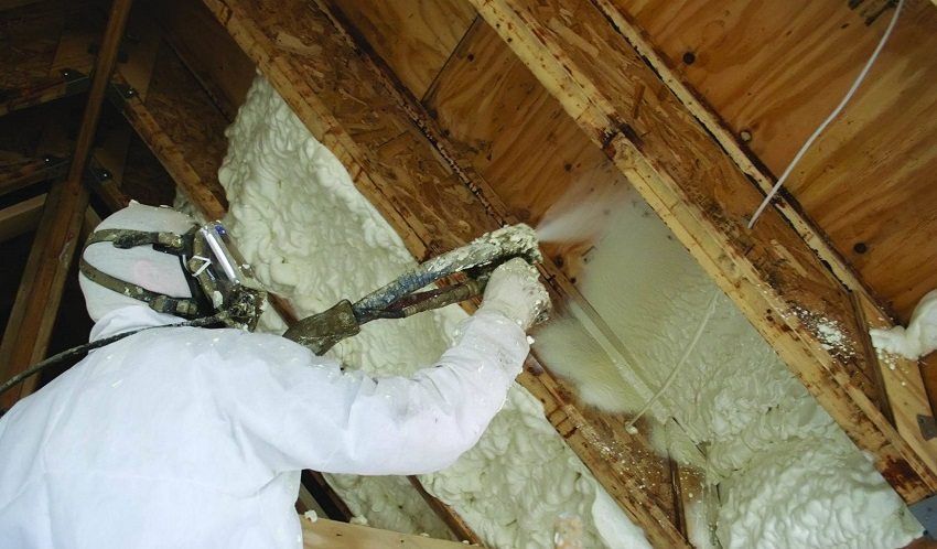 What insulation is better for the roof of different designs