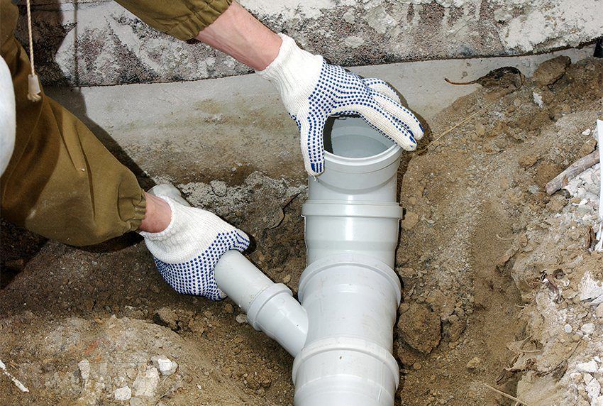 Sewerage in a private house: the scheme, the depth of installation