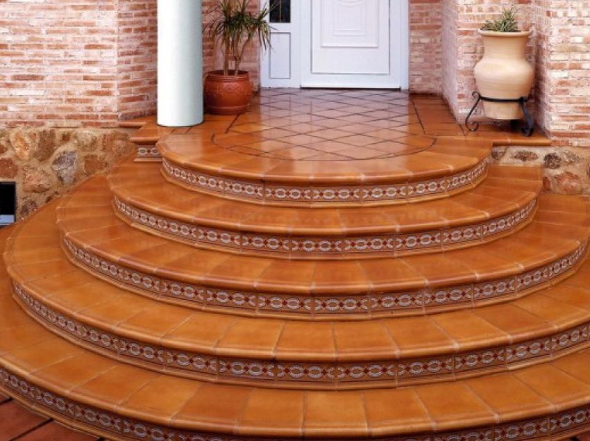 Brick tile for steps: competent choice of material