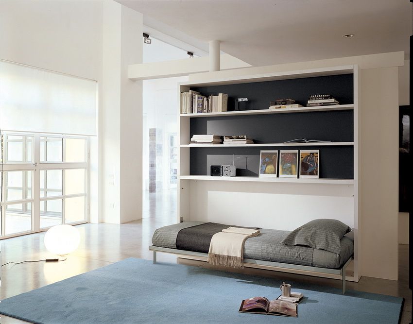 Transforming bed for the small-sized apartment: we select convenient option