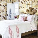 Wallpaper in the bedroom: a photo in the interior and recommendations for creating a design