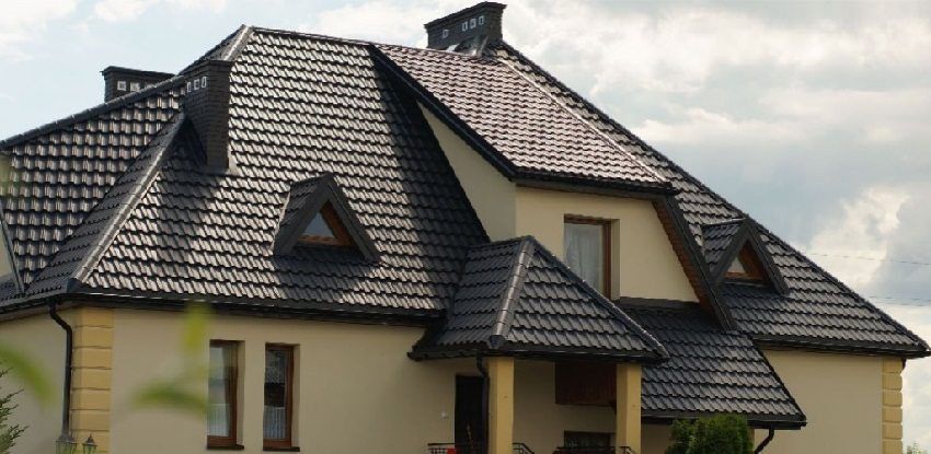 Ondulin or metal tile: which is better to choose for the roof of the house