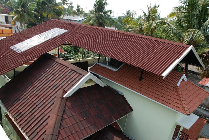 Ondulin or metal tile: which is better to choose for the roof of the house