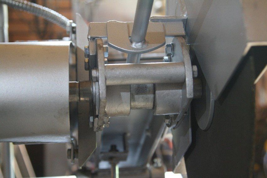 DIY metal cutting machine: manufacturing technology