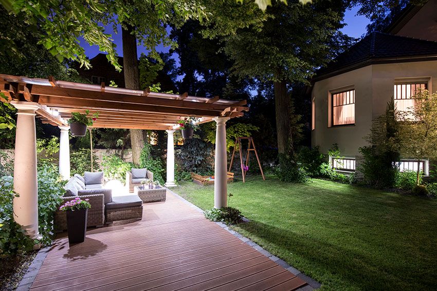 Pergola do-it-yourself: support for plants and a place of comfortable rest