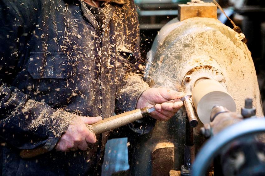 Woodcutters for a lathe: the purpose and types of tools