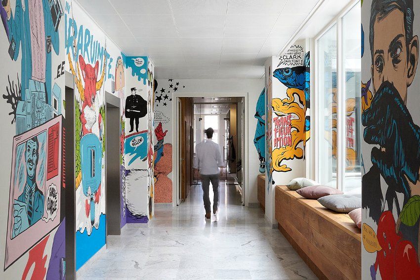 Wall painting in the interior: an unusual solution in a modern apartment