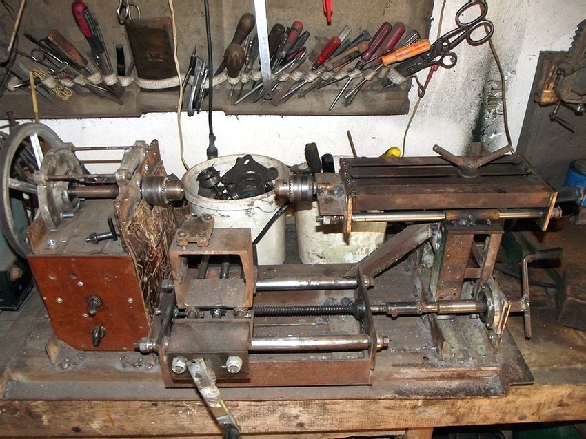 Homemade metal lathe with their own hands: manufacturing and operation