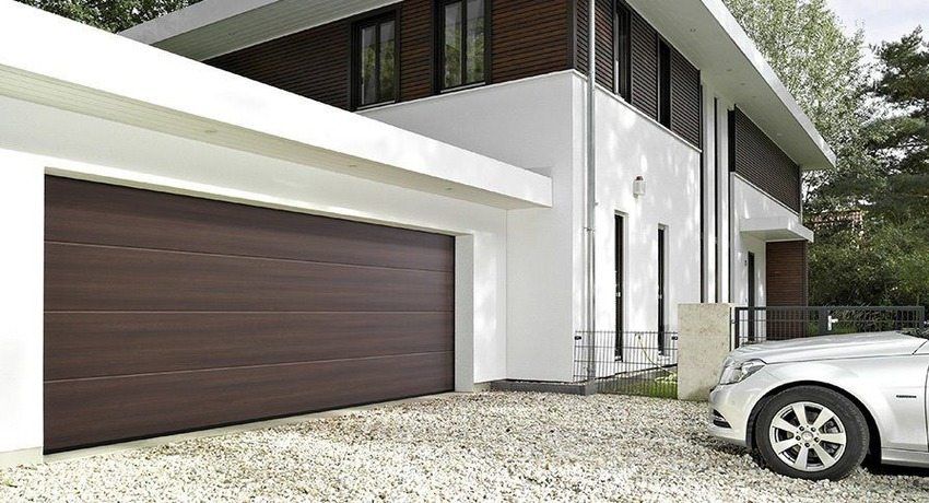 Sectional doors to the garage: the size and price of practical designs
