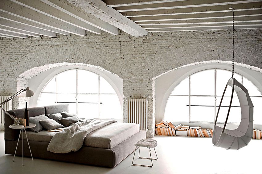 Loft-style bedroom: stylish, spacious and unusual room