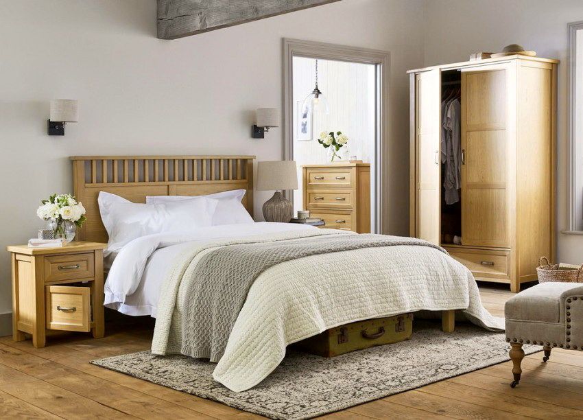 Bedroom set: photo of stylish and beautiful furniture sets