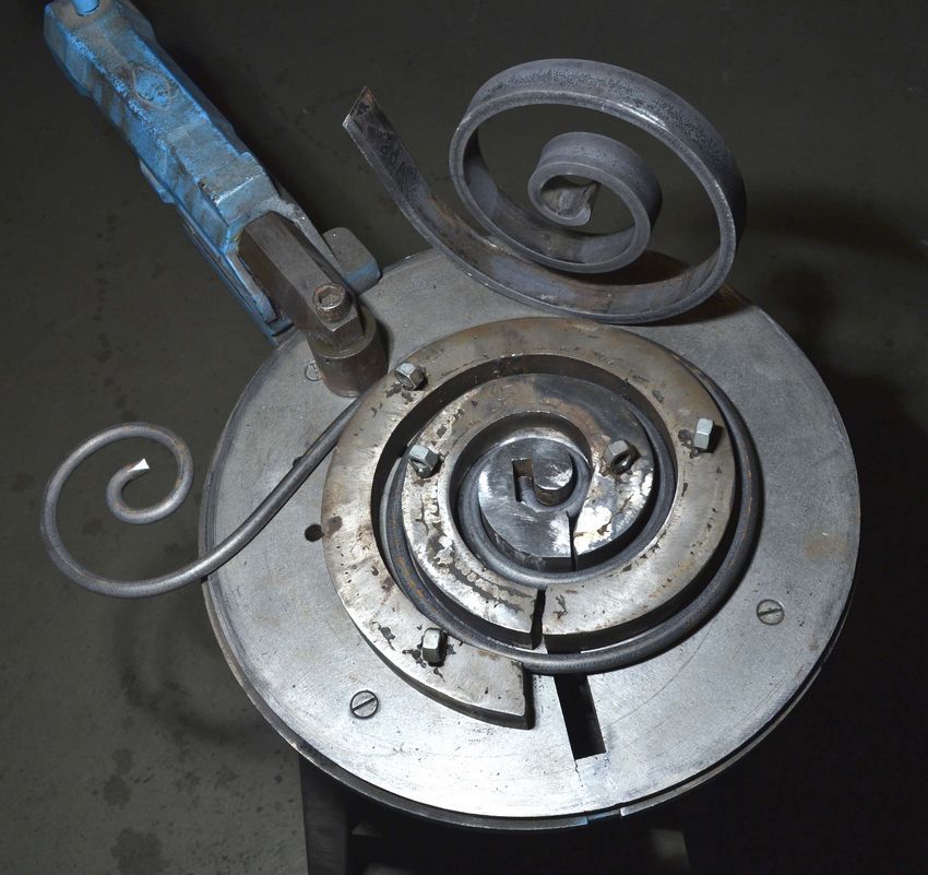 Cold forging machines: how to create artistic elements from metal