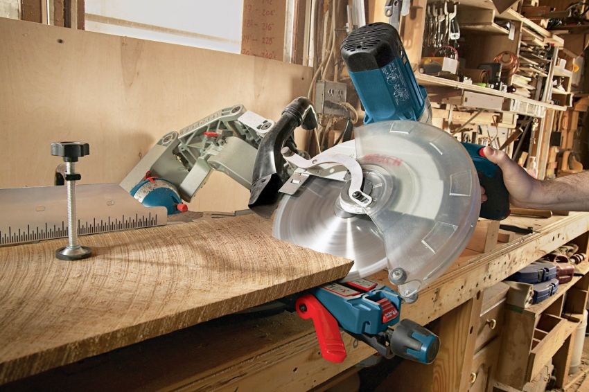 Crosscut saw with broach: how to choose a quality and durable tool