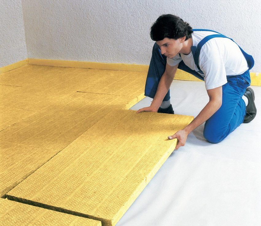 Insulation for the floor in a wooden house, which one is better to choose and how to mount