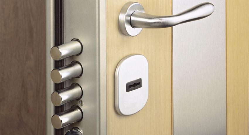Lock for a metal door: the choice of a reliable device to protect the home