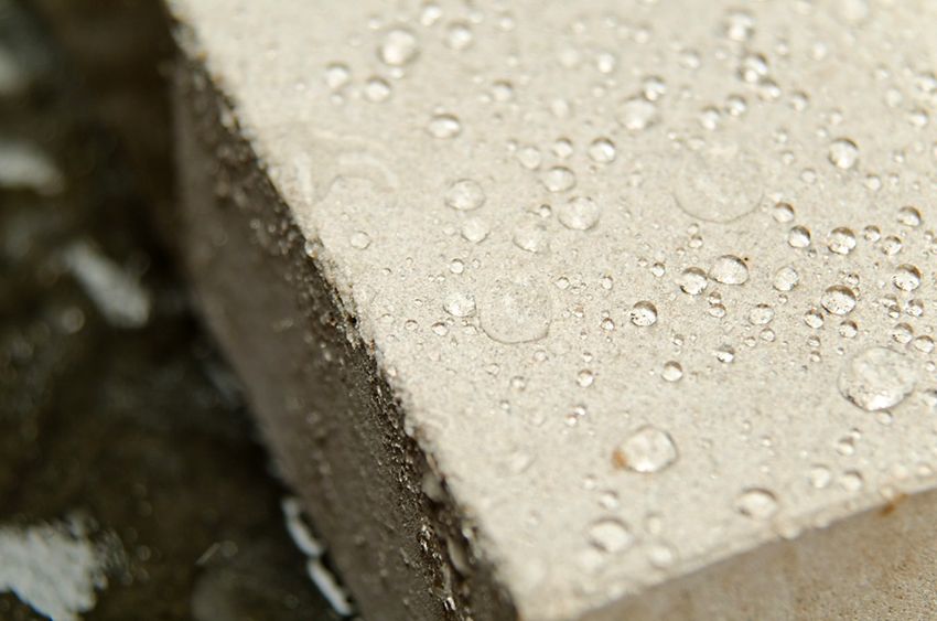 Liquid glass for concrete: the versatility of a silicate mixture